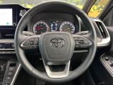 【純正革巻きステアリング】上質な革を使用することで、手にしっかり馴染みとても運転しやすいハンドルです♪