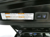 パワーバックドア付き、重いドアの開け閉めから解放されます。( *&acute;艸`)