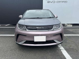 LEDコンビネーションヘッドライトやフロントカメラが標準装備