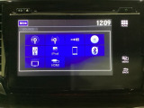 ナビゲーションはフルセグTV対応の純正メモリーナビを搭載しています。Bluetoothオーディオ機能がありますので、スマートフォンなどの音楽も再生できます。