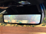 【デジタルインナーミラー】カメラが撮影した車両後方の映像をルームミラー内に表示。クリアな視界で状況の確認が可能です!※ドラレコ機能ご利用には別途SDカードをご用意いただく場合があります。