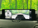 【360&deg;ビューモニター】専用のカメラにより、上から見下ろしたような視点で360度クルマの周囲を確認することができます☆死角部分も確認しやすく、狭い場所での切り返しや駐車もスムーズに行えます。