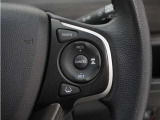 ◆アダプティブクルーズコントロール◆予め設定した車速内でクルマが自動的に加減速。前走車との適切な車間距離を維持しながら追従走行します。【LKAS】車線維持支援システムでステアリング操作を支援。