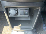 運転席シートヒータ完備。