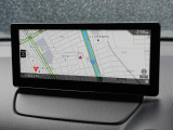 マツダコネクトの8.8インチワイドセンターディスプレイです。『Android Auto』『Apple CarPlay』や独自のコネクテッドサービスに対応したインターフェイスシステムです。