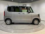 VSA(車両挙動安定化制御システム)を搭載していますので、雨天時や雪道などの運転をサポートしてくれます。