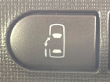 【パワースライドドア】スマートキーや運転席のスイッチでスライドドアの開閉が可能♪電動だから力を入れてドアを開ける必要が無く、小さいお子様でも、重い荷物を持っている時もラクに開け閉めできます♪