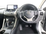 見通しのよいすっきりとした視界で、誰でも運転しやすいです。運転のしやすさは疲れにくさにも繋がりますよ♪