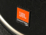 【JBLサウンドシステム付き純正ナビ】充実のナビ機能はもちろん、高度なチューニング能力が搭載されており、高音質な音楽をお楽しみいただけます♪