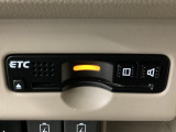 【ETC車載器】もはや必須アイテムのETCを搭載!高速道路のご利用時にとても便利!わずらわしい料金所での現金支払いが不要となりスムーズに通過できます♪