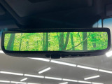【デジタルインナーミラー】後席の大きな荷物や同乗者で後方が確認しづらい時でも安心!カメラが撮影した車両後方の映像をルームミラー内に表示。クリアな視界で状況の確認が可能です!