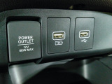 12V電源ソケットを設置しております。周辺機器の充電にご利用頂けます。