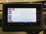 ワイド画面のナビゲーションは、フルセグTV、インターナビ対応のGathers純正メモリーナビを搭載しています。ナビに曲を記憶させるミュージックサーバー使用時は、別途SDカードが必要になります。