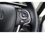 Hondaセンシングの機能のひとつ、アダプティブクルーズコントロール付!アクセルから足を離しても設定したスピードと前車との車間を保ち走行してくれます!車線維持もアシスト☆高速道路で疲労軽減ですね☆