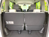 普段のお買い物や通勤、送迎等に十分な荷室スペースを確保しております。セカンドシートを倒すと、大きな荷物の積載も可能です♪