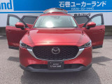 見てください!この大迫力なフロントフェイス!今のマツダを象徴する力強さが印象的です!