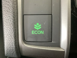 ★ECONスイッチ★ エコドライブを加速しよう!スイッチをONにすると、運転の仕方によるロスを抑え込み燃費をよくするようクルマが頑張ります(*^ー^*)燃費向上にチャレンジ♪