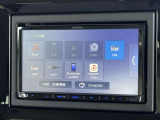 ナビゲーションはKENWOODのメモリーナビです☆7インチサイズ☆MDV-D210の型番タイプ☆Bluetooth機能もございますので、お気に入りの音楽がお車でもお聴きいただけます(*'&omega;'*)