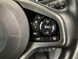 【アダプティブ・クルーズ・コントロール】予め設定した車速内でクルマが自動的に加減速。 前走車との適切な車間距離を維持しながら追従走行し、高速道路でのドライバーの疲労を軽減してくれる嬉しい機能付♪