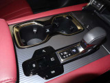 停車時に役立つホールド機能付きです