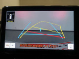 バックモニターで、後方を確認しながら安心して駐車することができます。運転初心者も熟練者も必須の機能ですよ!