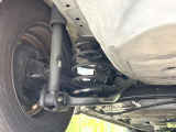 お車を安心してお乗りいただく為には、足回りの定期点検が欠かせません。サービスサポート(有償保証)では無料点検もご提供しており、安心のカーライフをお過ごしいただけるサポート体制が整っています。