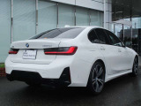 名鉄AUTOオリジナルコーティングMコートをはじめウインドフィルム施工、ドライブレコーダー取付、BMWパフォーマンスアクセサリーなど各種承ります。