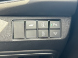 運転席操作部スイッチの画像です。