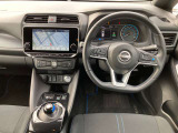 運転席からの視界もよくどなたがお乗りになられても運転しやすい車両になっています☆