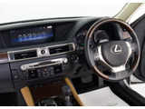 ★使いやすさや安全性を追求したステアリング周り!高級車ゆえにスイッチ類が多いのも特徴ですね!考え尽くされた配置ですぐに使いこなす事が出来ますのでご安心下さい!是非、体感してみて下さい!!