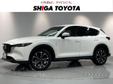 その流れるようなラインと洗練された外観が魅力のCX-5です。ディーゼルエンジンの走りと、充実した装備の上級グレードです。