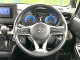 【レーダークルーズコントロール】高速道路での長距離走行が楽に!!自動で速度を保つクルーズコントロールが、衝突軽減システムと連携し、前方の車両を感知して車間を保つように速度調節してくれます!!