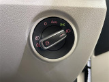 【オートライト】オートライトなのでライトの点け忘れを気にすることなく運転が出来ます♪