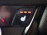 運転席/助手席にシートヒーター付いてます。あったかホカホカシートヒーター で快適です。