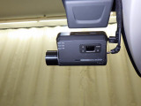 事故時の証拠となるだけでなく、危険運転の抑止力や、ヒヤリハットの記録による安全意識向上など、安全運転をサポートする機能をアピール。?