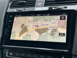 [DiscoverPro]ナビゲーション機能をはじめ、車両各種設定/アシストシステム設定、Bluetooth、App-Connectなどの機能を持ち合わせています。