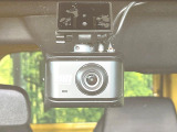 【ドライブレコーダー】ドライブレコーダー装備!走行中はもちろん、あおり運転や事故に遭遇した際、映像で記録し、万一のリスクに備えます。※記録用SDカードはお客様ご自身でご準備いただく必要があります。