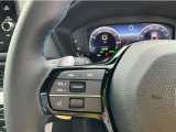 クルーズコントロール、ステアリングリモコンスイッチも付いておりますので運転中の操作も楽々ですよ!