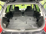 後席を格納すると、これだけの広さが!シーンに合わせたシートアレンジで、大きな荷物も積むことが出来ます♪