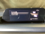 Apple Carplay・Android Auto対応!マツダ コネクト(コマンダーコントロール)でスマートフォンを操作して、通話、音楽を聴いたり、マップで目的地を調べることができます。