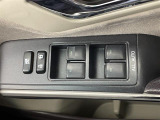 【パワーウインドウ】運転席のスイッチで、各席の窓ガラスの開閉ができます!あると便利ですよね!