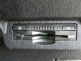 ナビ連動タイプのETC車載機です。ナビゲーションと連動してくれますのでカード未挿入を知らせてくれるなど便利な機能が追加されています。