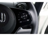 Hondaセンシングの機能のひとつ、アダプティブクルーズコントロール付!アクセルから足を離しても設定したスピードと前車との車間を保ち走行してくれます!車線維持もアシスト☆高速道路で疲労軽減ですね☆