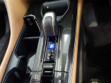 エレクトロシフトマチック(電子式シフトレバー)を採用しております(^^♪直感的に操作することができます!
