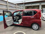 納車前にはプロのメカニックが点検、整備を行いますので安心してお乗り頂けます!!