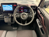 このハンドルを握った時に、車を所有している優越感を味わえますね