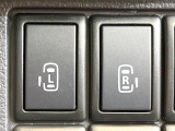 【両側パワースライドドア】スマートキーや運転席のスイッチで後席両側スライドドアの開閉が可能♪電動だから力を入れてドアを開ける必要が無く、小さなお子様でも簡単に開け閉めでき快適です♪