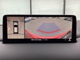 狭い場所での駐車やすれ違いなどでより的確な運転操作に役立つ360&deg;ビューモニターが装備されています。