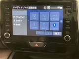 ディスプレイオーディオやカーナビは、現代のドライブにおいて欠かせない装備のひとつです。初めての場所でも迷いにくく、快適なルート案内で運転をサポートします。移動中のエンターテインメント性も高まります。