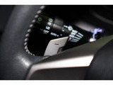 ステアリングから手を離さずMT感覚のシフト操作がシフトアップ/ダウンともに愉しめます。